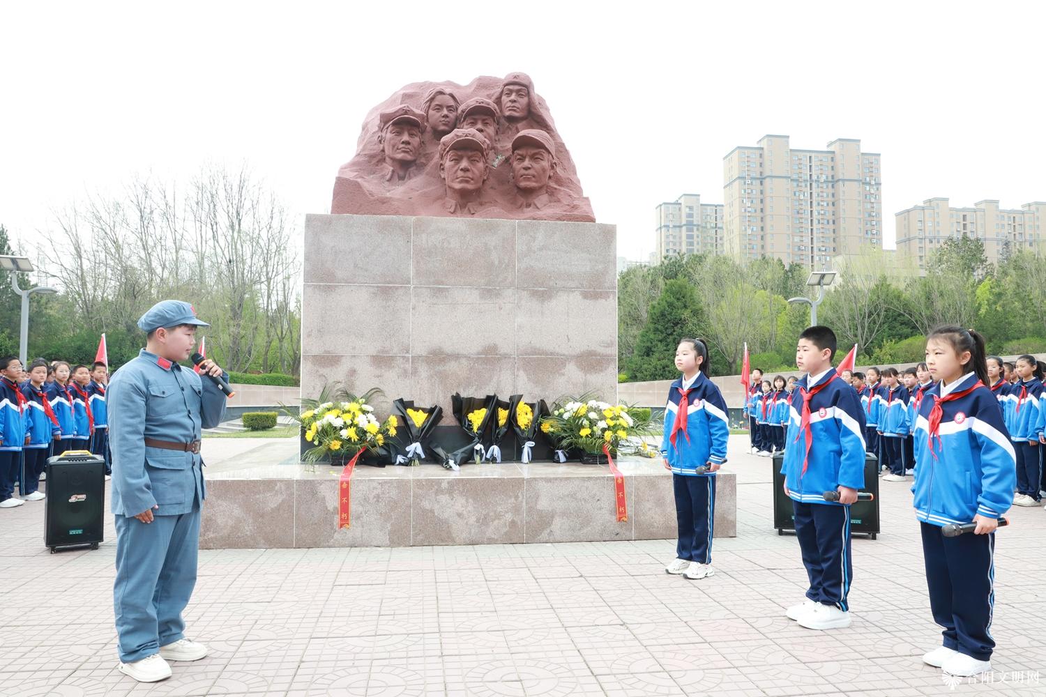 1775178270758011550.jpg IMG_1197.jpg